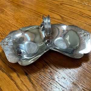 Continental Chrome 3054 MCM style nut/mint dish.  Sone smudges/scratches.